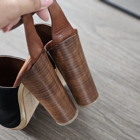 Rebecca Minkoff Ragini Black Gold Open-Toe Heels, Size 9 - Picture 5 of 11